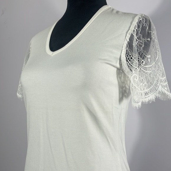 Tahari white T, V neck, with lace, sheer short sleeves, XS - Picture 2 of 12